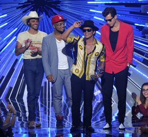 MTV VMA 2015, il trionfo di Taylor Swift e Miley Cyrus 25