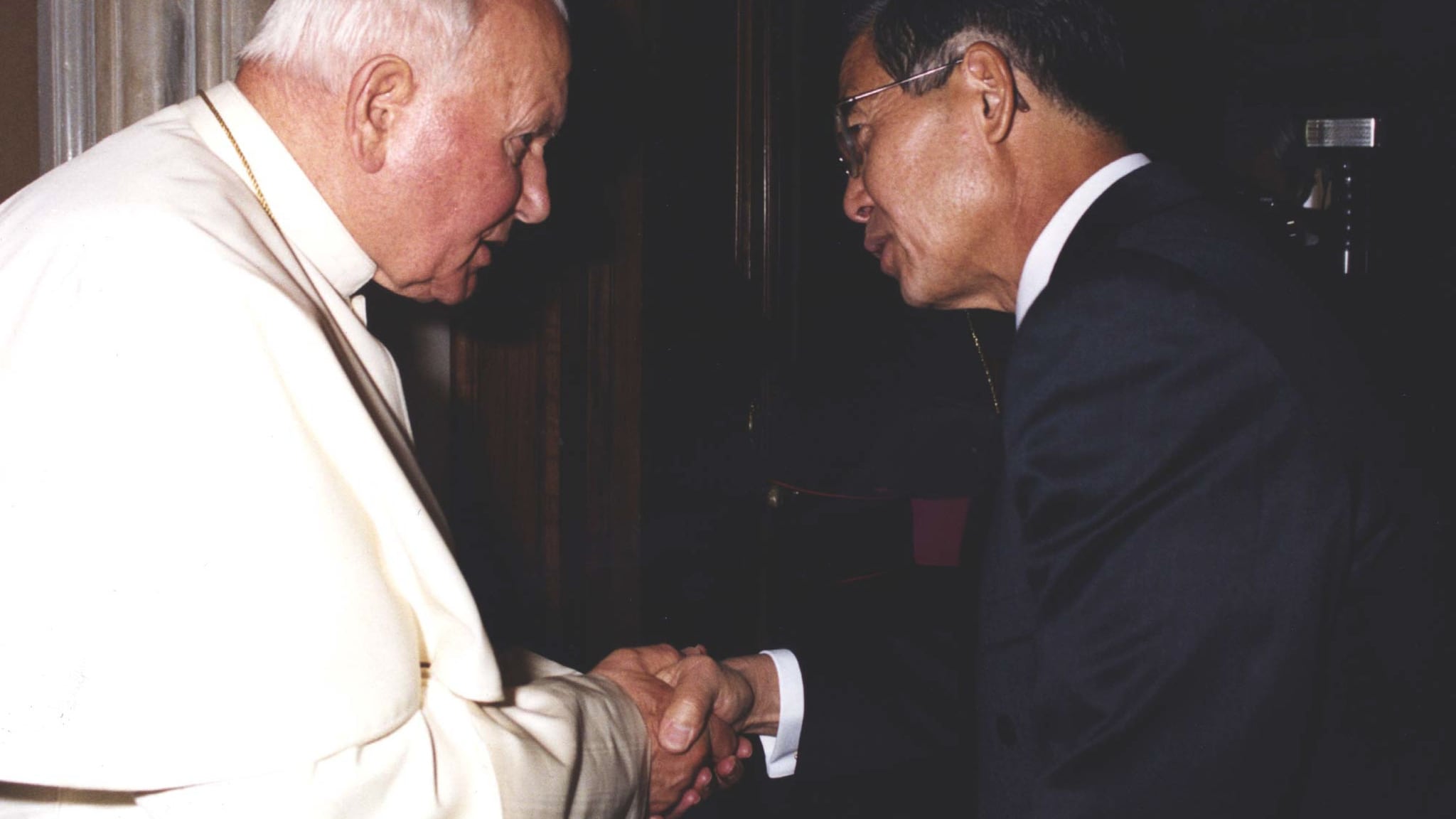 Meloni ricorda Wojtyla: "Le sue azioni hanno cambiato la storia"