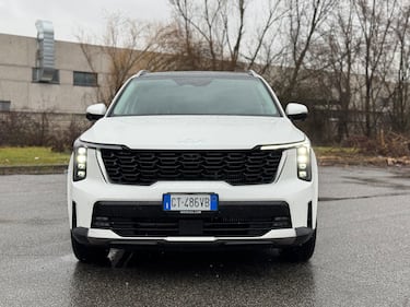 KIA Sorento HEV 2025: guarda la gallery del SUV 7 posti ibrido full 3