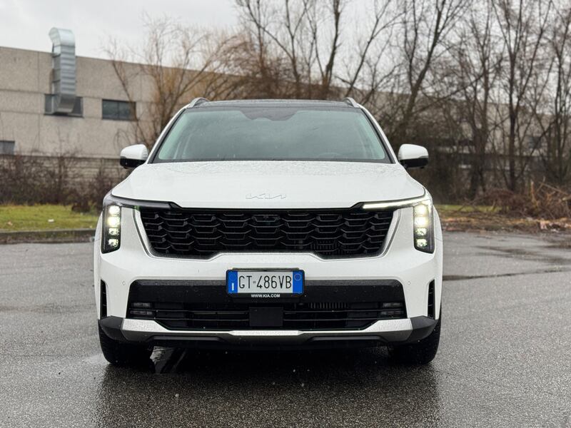 KIA Sorento HEV 2025: guarda la gallery del SUV 7 posti ibrido full 3