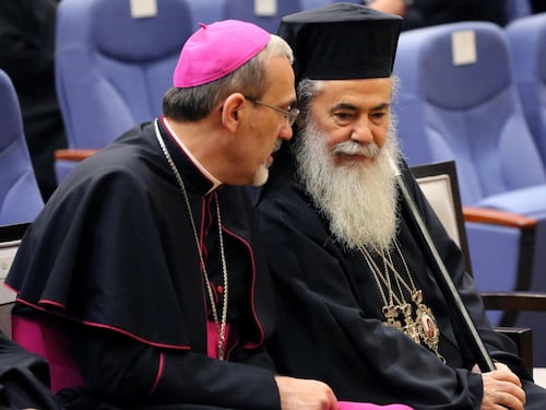 Strage di Gaza, ira Onu e Ue Bibi non ferma l'offensiva. I patriarchi: "Restiamo qui"
