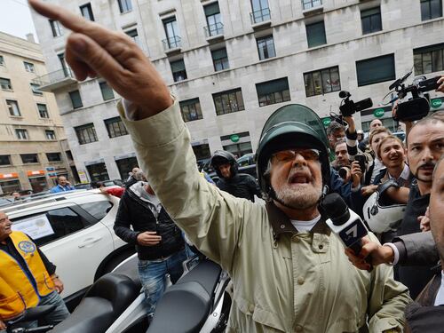Grillo e la buffonata dell'intervista a pagamento