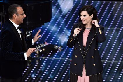 Sanremo 2016: gli abiti della prima serata 68