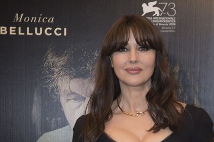 Monica Bellucci sexy al cinema a 52 anni 1
