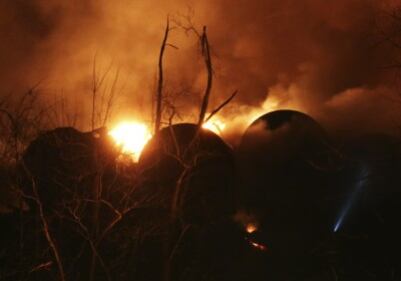 Treno deragliato, enorme incendio nel West Virginia 6
