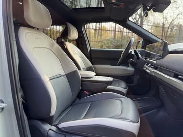 KIA EV3: guarda la gallery del crossover "tuttofare" elettrico 15