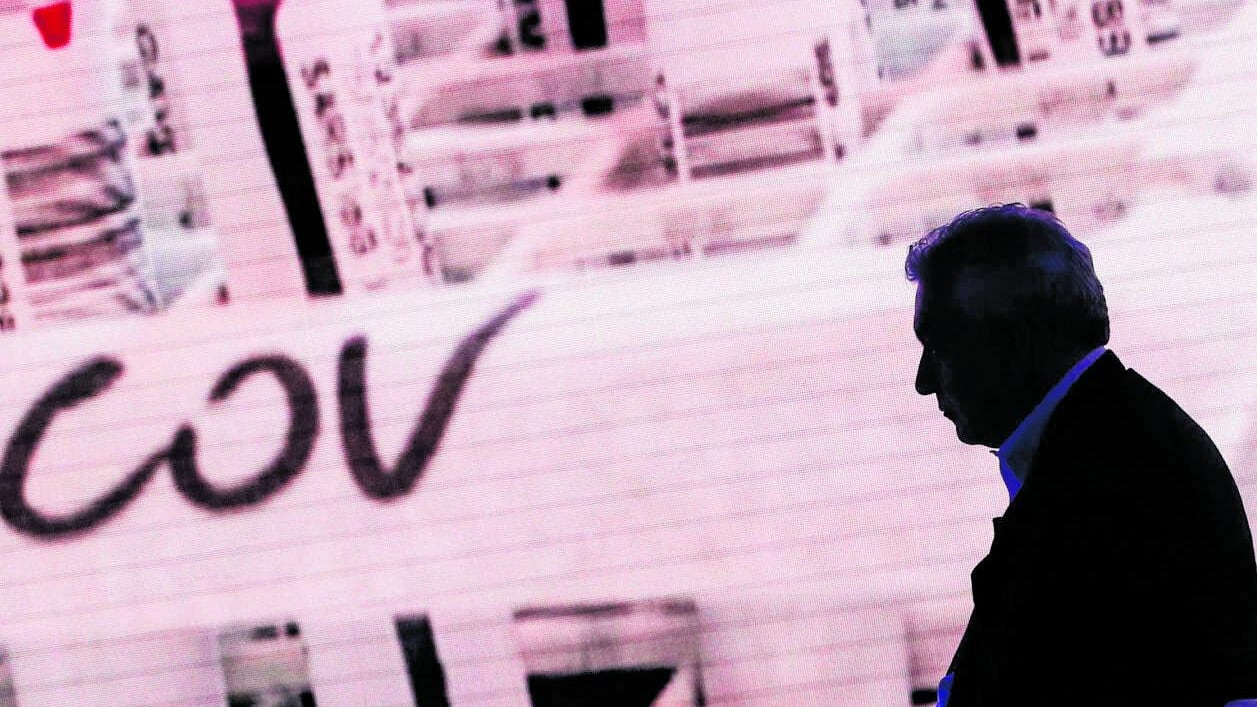 La versione di Arcuri: "Vidi Conte in privato". Fdi: lasci la commissione