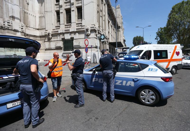 Milano, agente Polfer aggredito da migrante 18