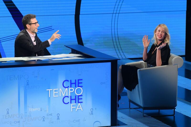 Alessia Marcuzzi, le gambe più lunghe della televisione italiana 28