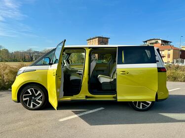 Volkswagen ID.Buzz, guarda la gallery del nuovo VAN 100% elettrico 11