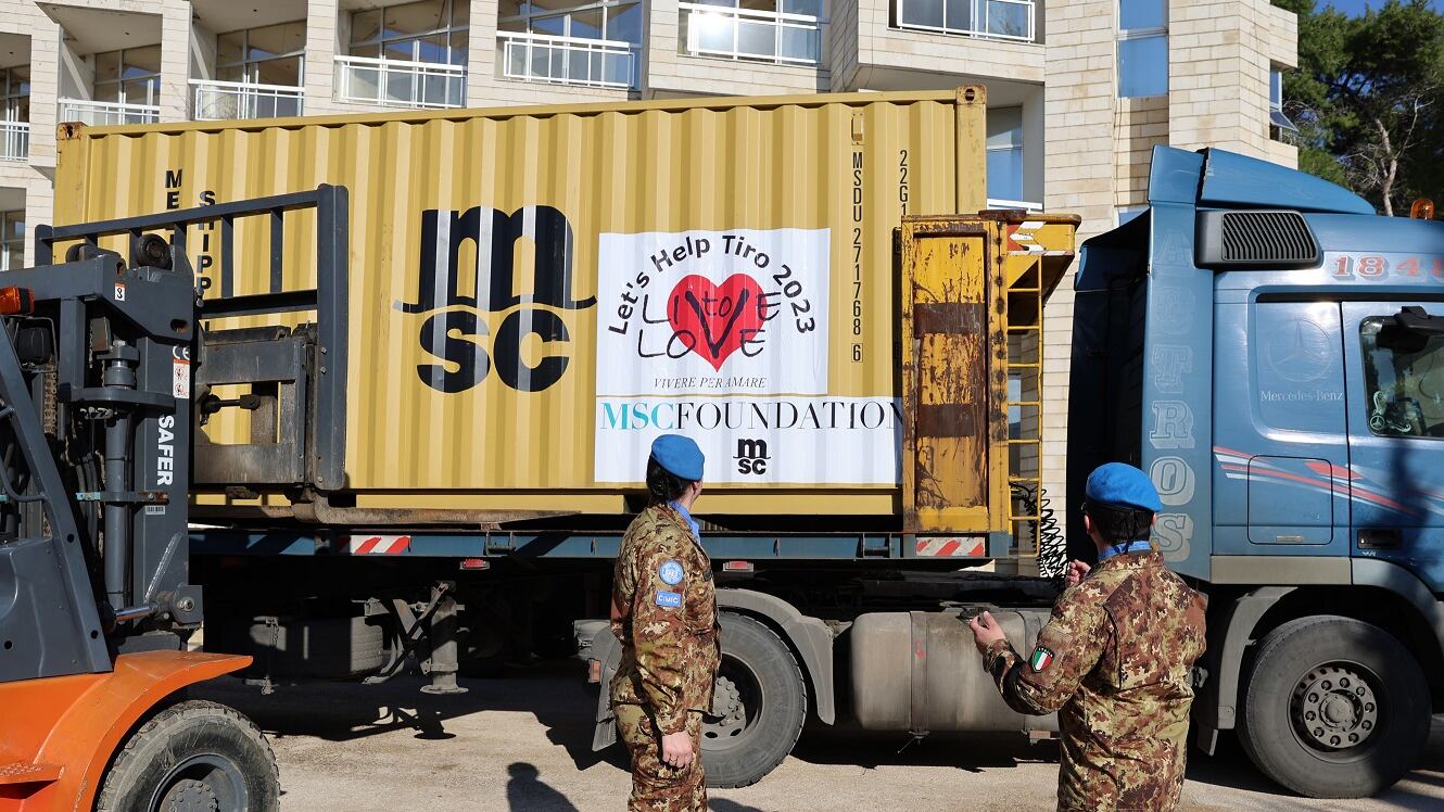 “Let’s help Tiro”, 3 tonnellate di aiuti umanitari partiti dall'Italia e arrivati in Libano