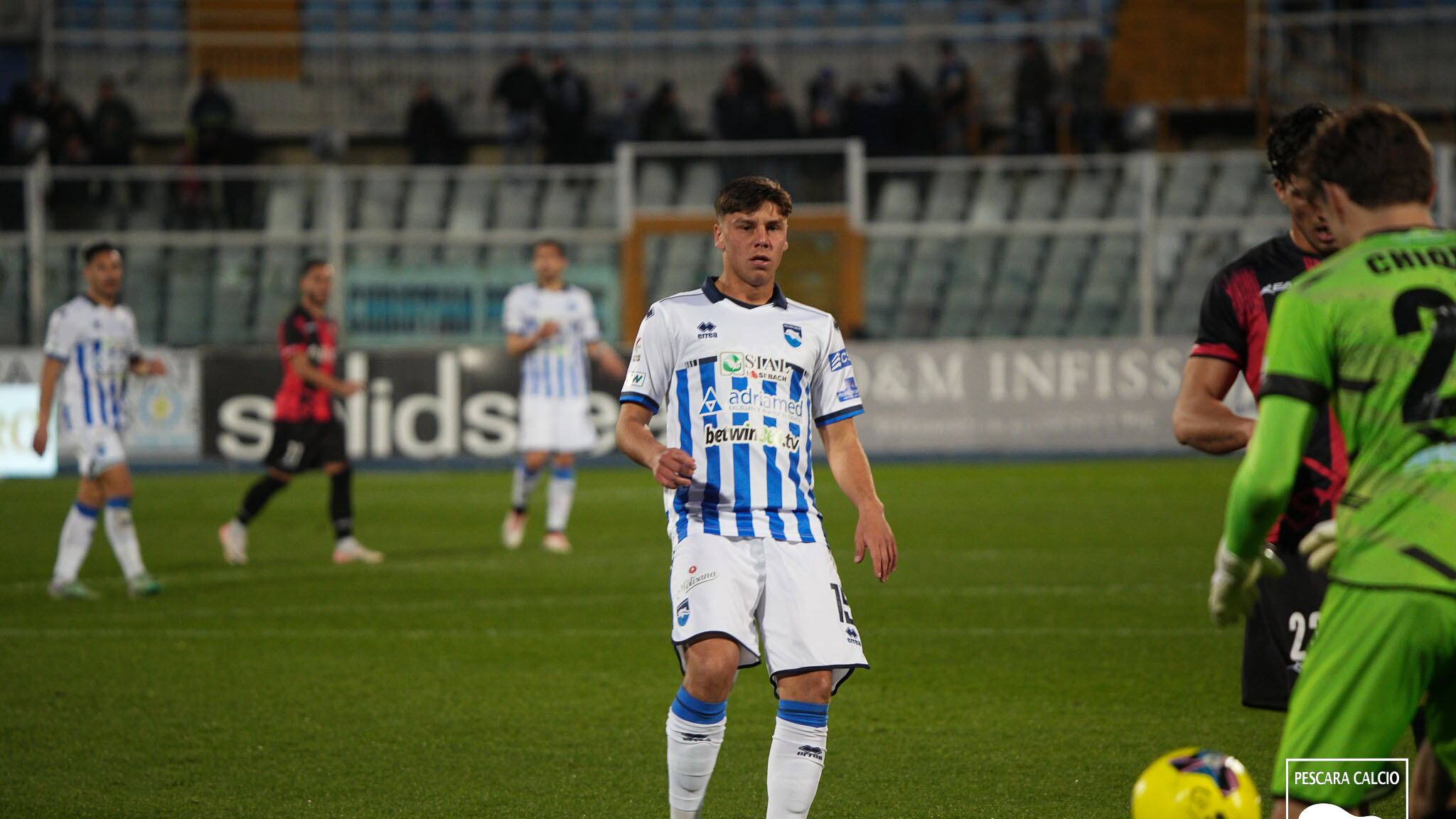 Pescara calcio, arrestato Luca Sasanelli: accusa di violenza domestica