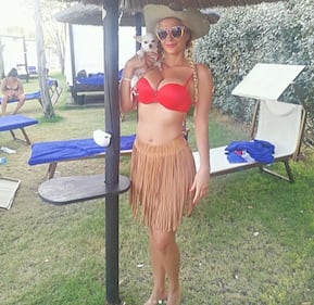 Francesca Cipriani hot, scollatura vertiginosa 9