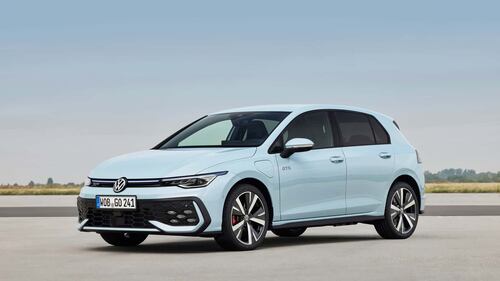 Volkswagen Golf 2024, guarda tutte le foto 8