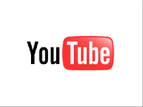 YouTube compie otto anni
