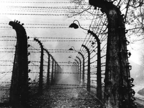 California, via libera alla propaganda negazionista della Shoah