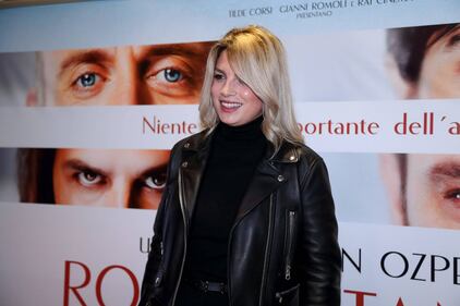 Emma Marrone sexy in bikini 17