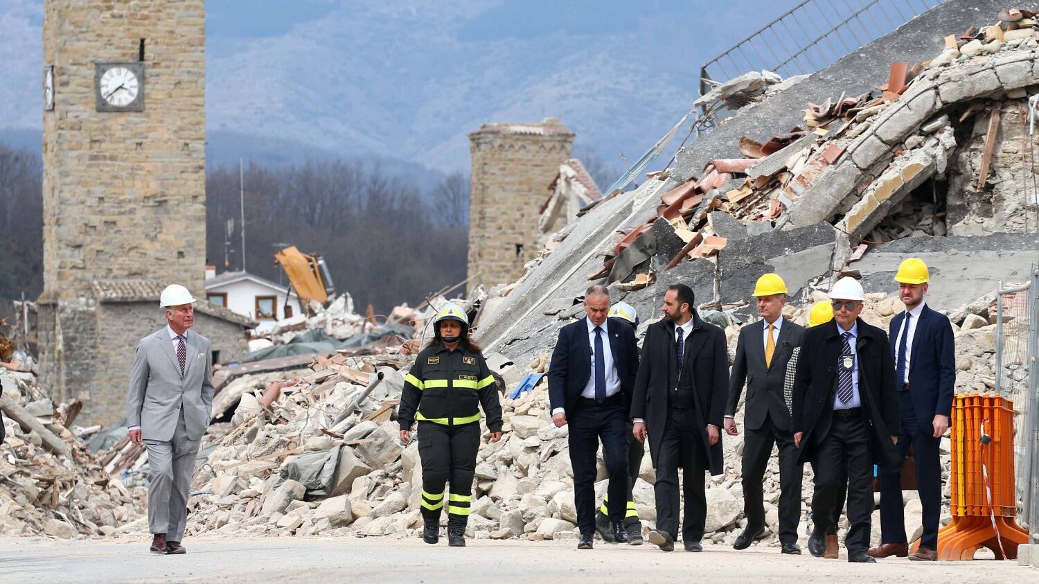 Amatrice come L'Aquila: il boss della coop ride sull'affare ricostruzione