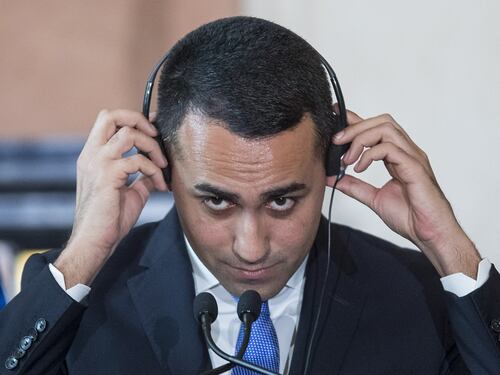 Di Maio ora cavalca le sardine: "Possiamo lavorare insieme..."
