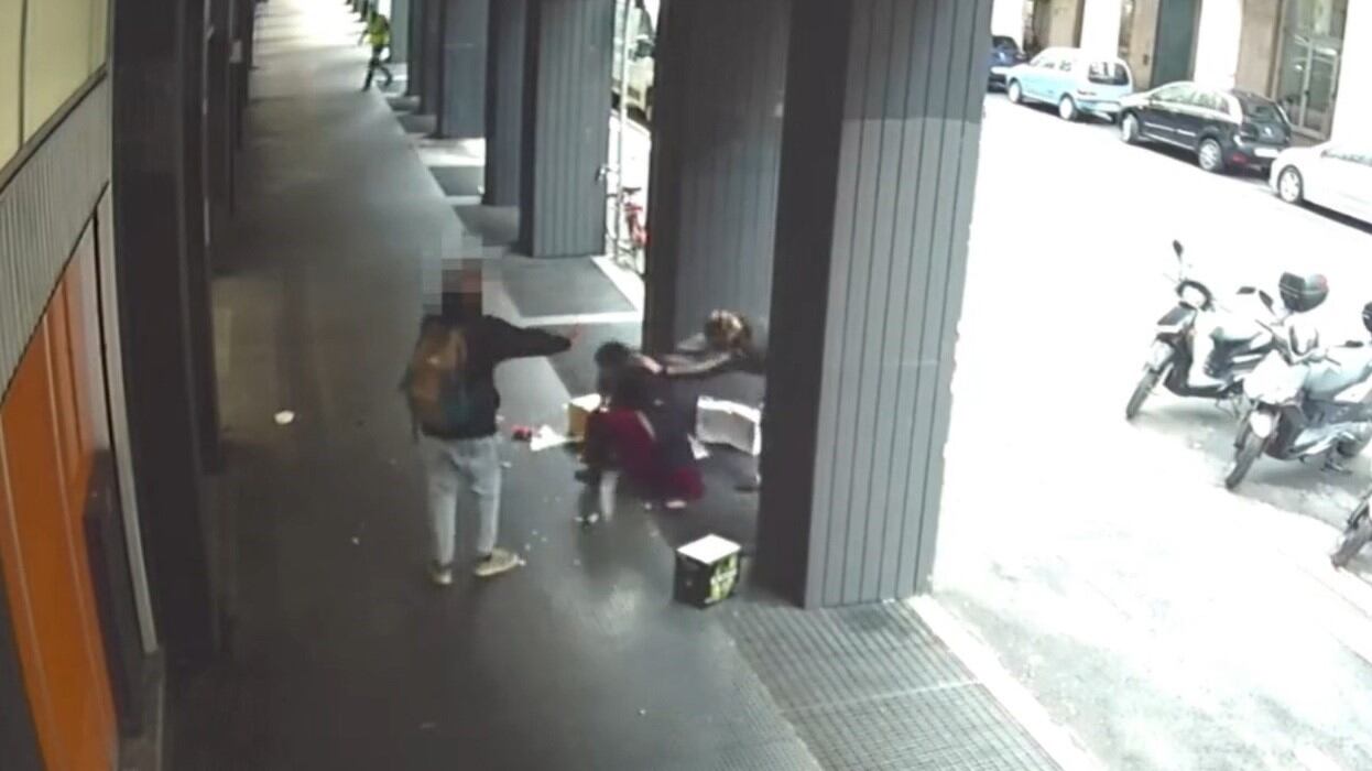 "Picchiata se guadagnavo poco". Così i romeni sfruttavano due donne | Video