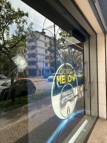 Tentativo di irruzione nella sede di Fratelli d’Italia a Mestre 3