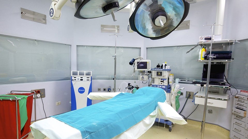 Operazione al cuore con l'ipnosi a scopo analgesico