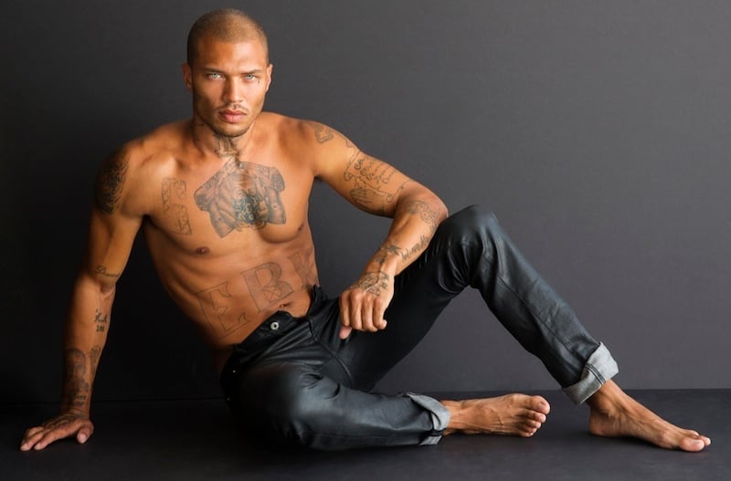 Jeremy Meeks, il più sexy detenuto di sempre, lasciato dalla ricca compagna 15