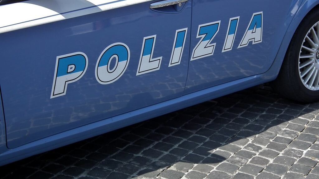 Milano, folle velocità contromano. Aveva droga nascosta nelle mutande