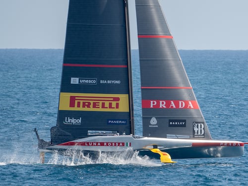 Luna Rossa è sempre in volo. E si scopre già in semifinale