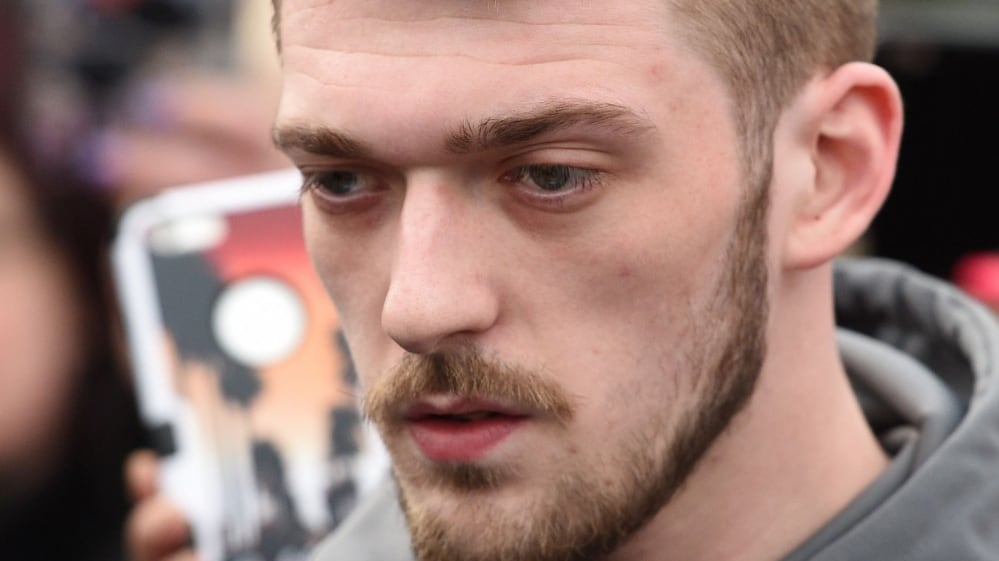 "Alfie ostaggio dell'ospedale". Ma ora i genitori chiedono silenzio