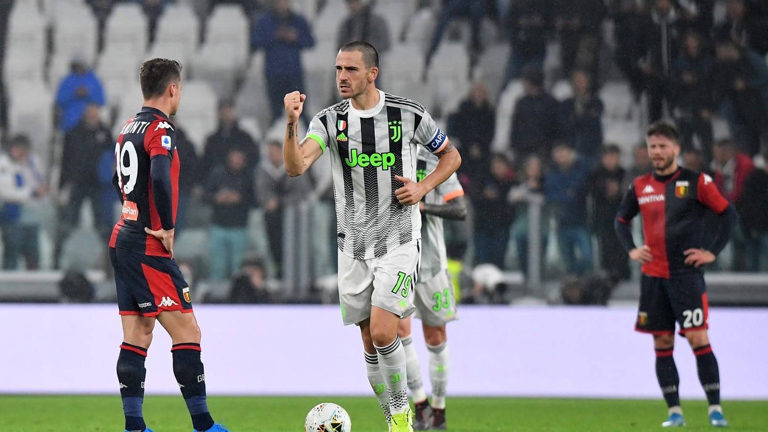 La Juventus vince al 96': Genoa ko 2-1. Bianconeri primi in classifica
