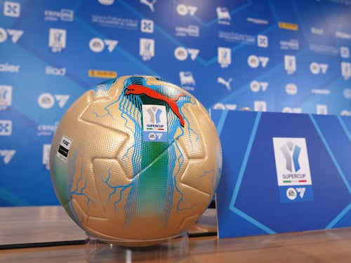 Iniziano Napoli e Milan. Milioni per tutti, mance comprese per le altre di serie A