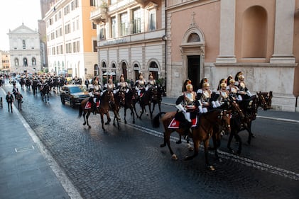 Papa Leone XIV in visita al Quirinale 5