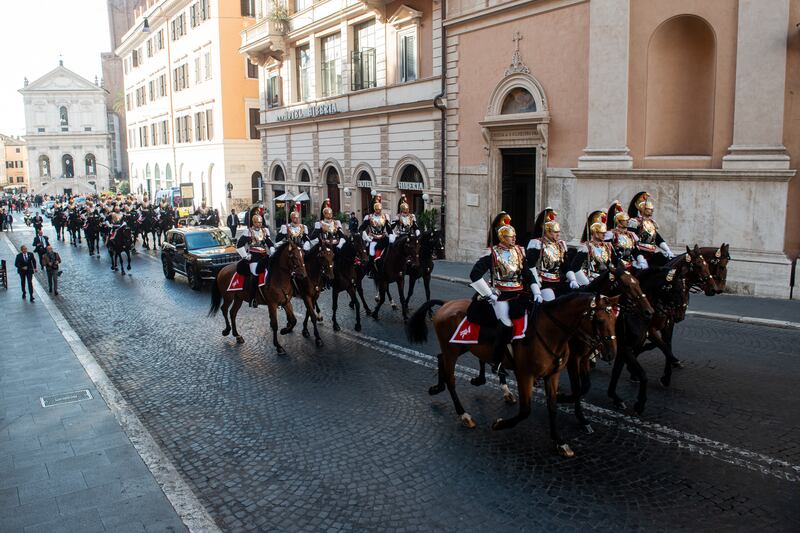 Papa Leone XIV in visita al Quirinale 5