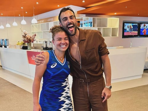 Mengoni con Paolini, Pellegrini con Serena Williams: le foto virali dalle Olimpiadi