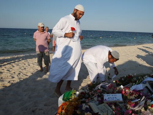 Il ricordo delle vittime di Sousse