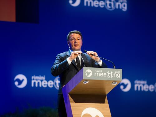 Renzi parla al Meeting di Cl: "Salviamo vite anche se costa voti"