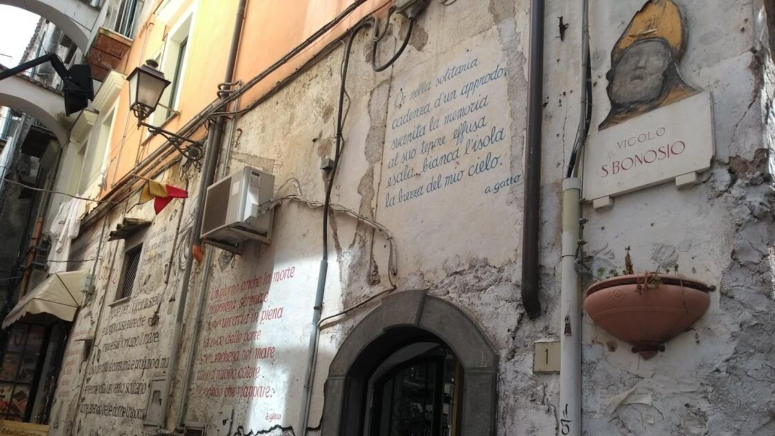 Agenti agrediti dai senegalesi, la Lega all'attacco: "Più risorse"