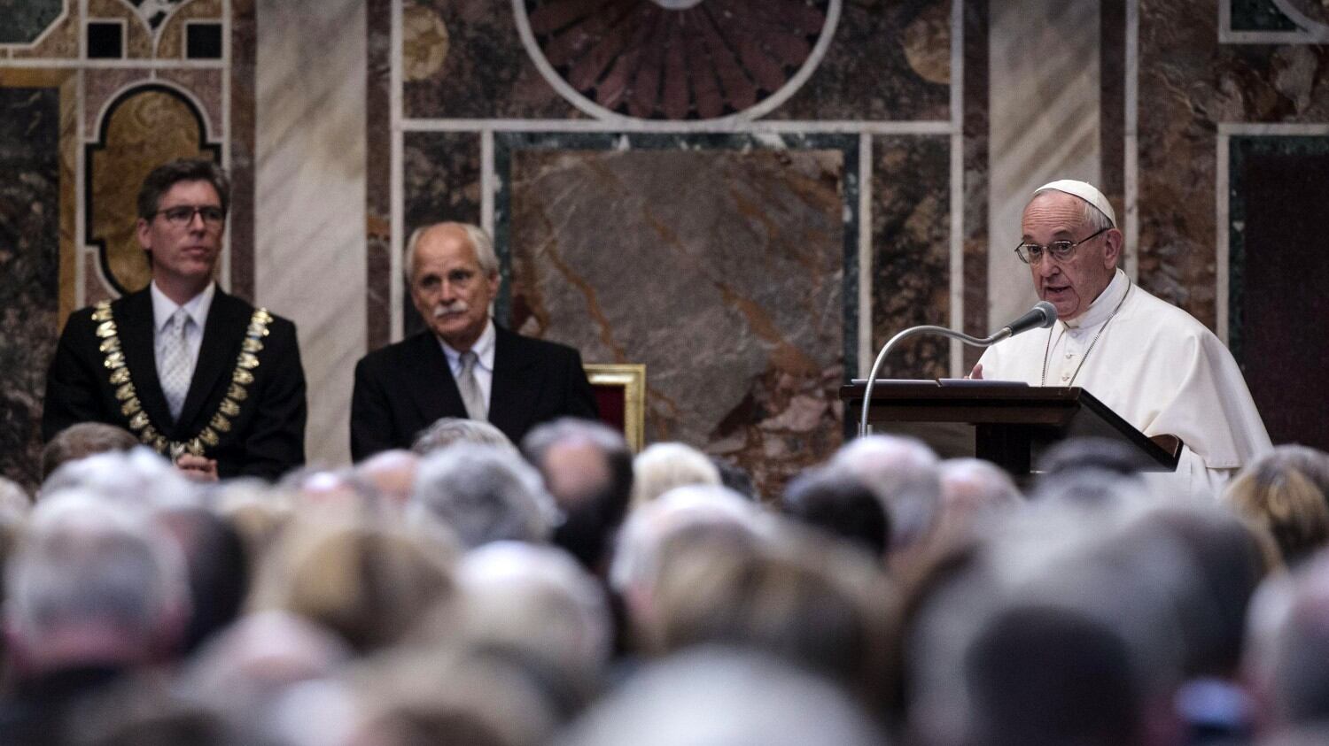 I profughi siriani di Papa Francesco diventano rifugiati