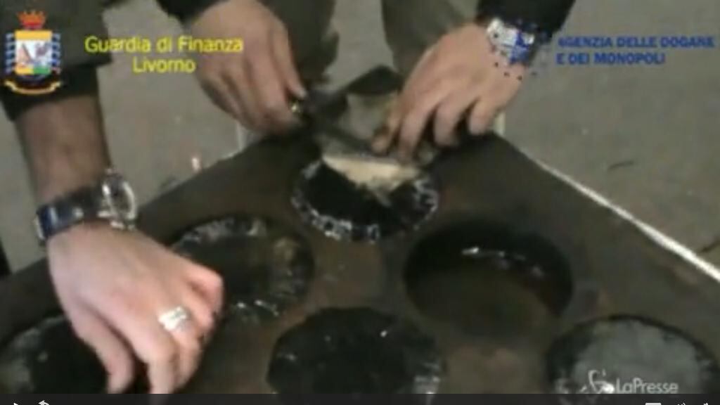 Livorno, 80 kg di cocaina nascosti nel doppiofondo di una cisterna