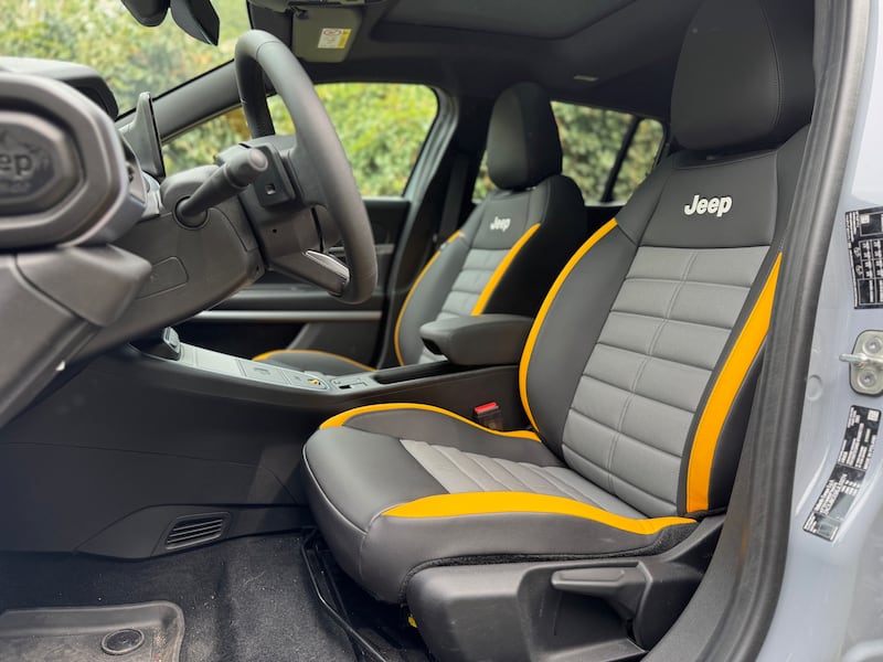 Jeep Avenger 4xe: la gallery del nuovo B-SUV ibrido e integrale 15