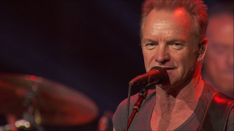 A un anno dalla strage, Sting al Bataclan 4
