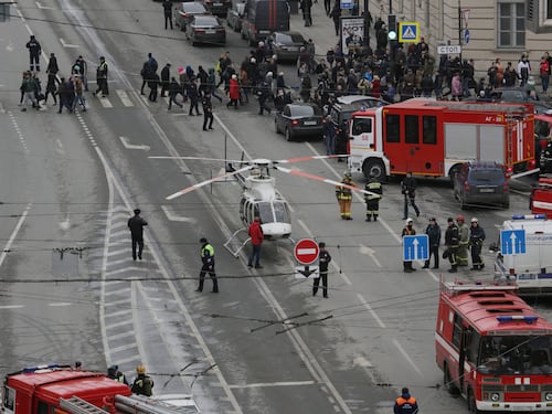 Putin arriva in elicottero sul luogo dell'attentato