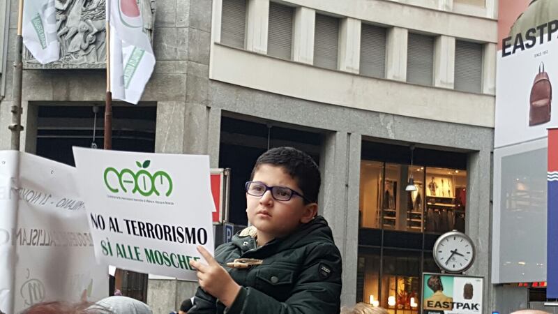 Musulmani a Milano contro il terrore 4