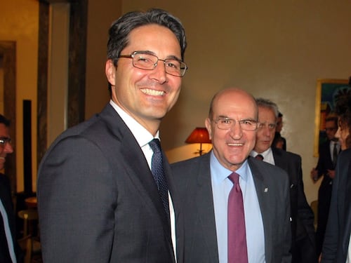 L'Alto Adige guida la rivolta delle Regioni. Già aperti tutti i negozi