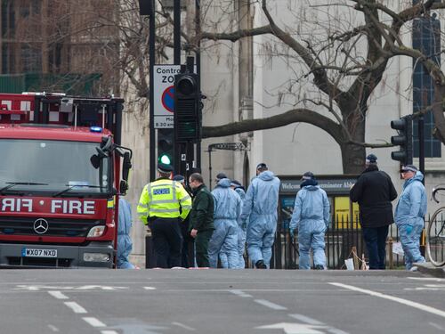 Londra, Isis rivendica l'attentato May: "Possibili nuovi attacchi"