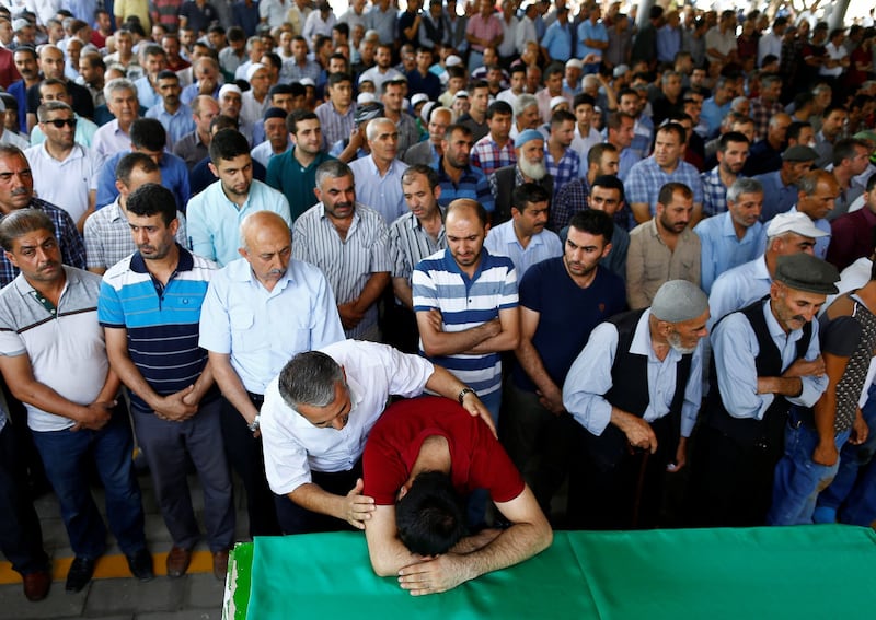 Gaziantep piange le vittime del terrorismo 15