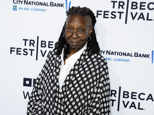 Whoopi Goldberg in "Un posto al Sole", ecco quando la vedremo