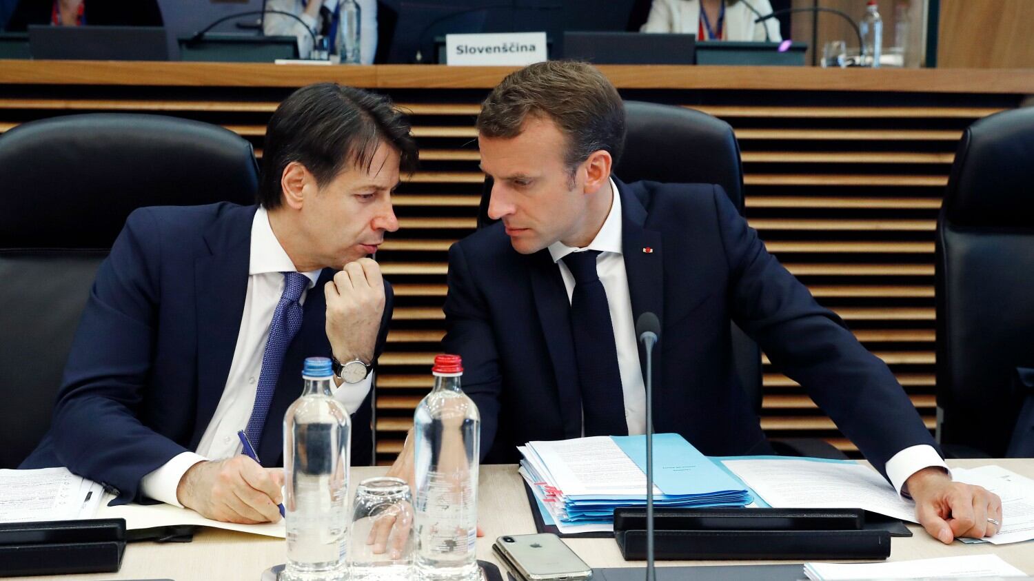 Così l'Ue ha raggirato Conte su banche e Troika europea
