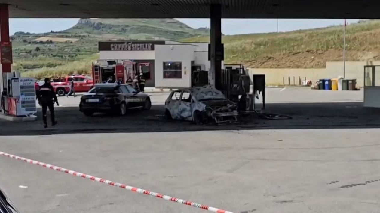 Orrore ad Agrigento: mamma di 5 figli muore carbonizzata mentre fa benzina al distributore